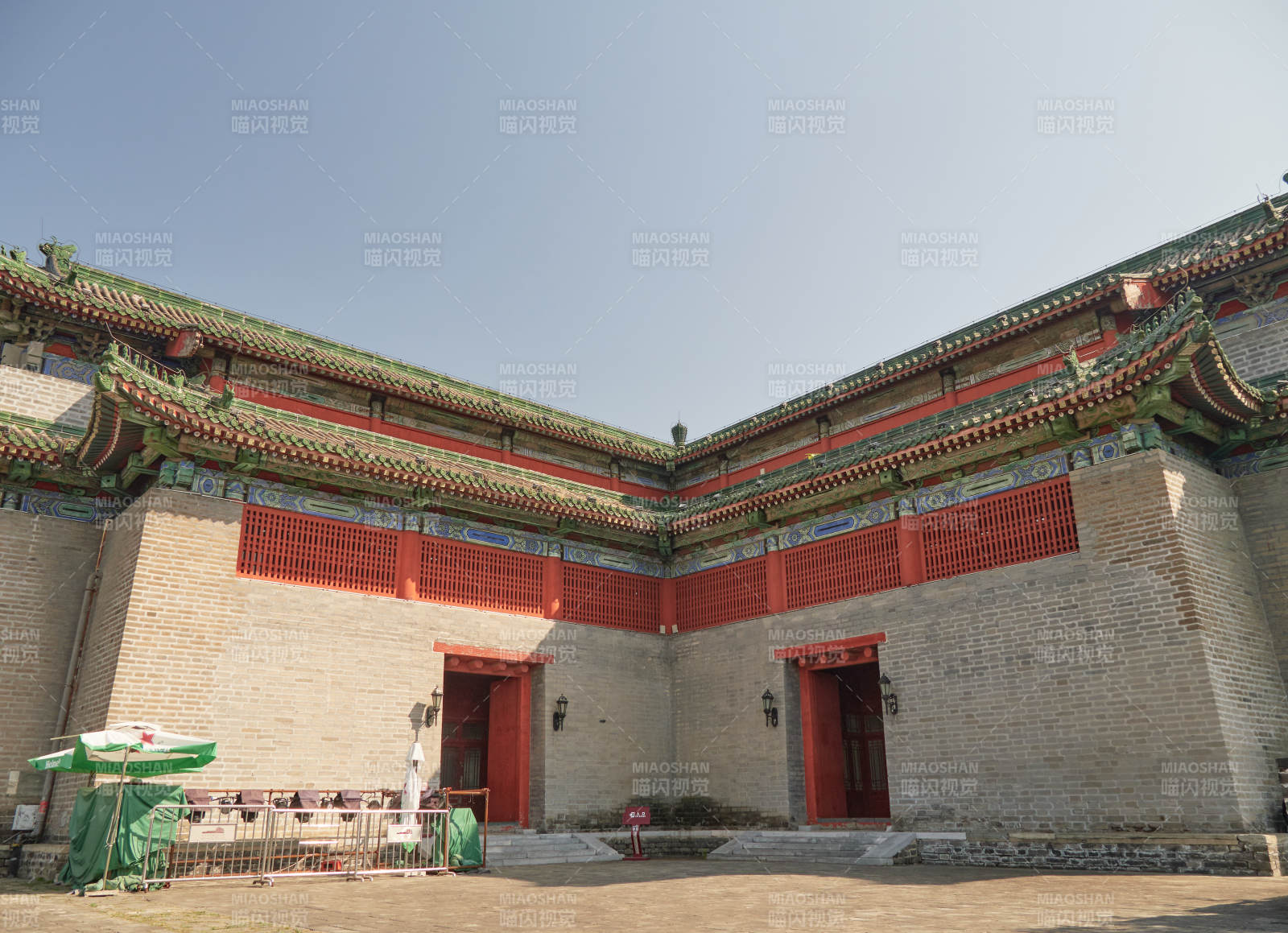 北京市东城区东南角楼的古建筑一角-摄影图