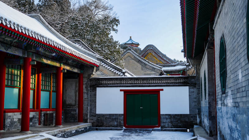 颐和园雪后古院静谧景-摄影图