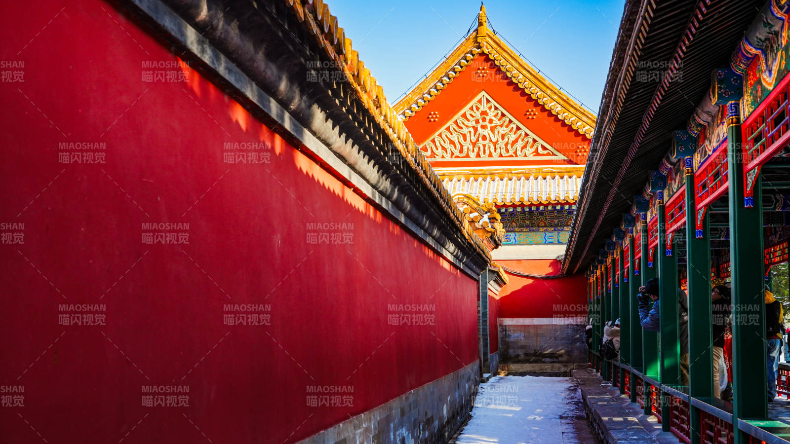 颐和园红墙金瓦-摄影图