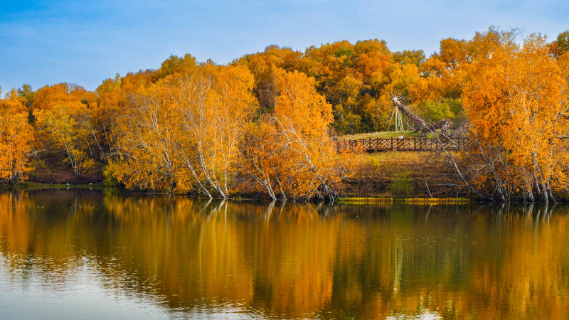秋湖倒影-攝影圖