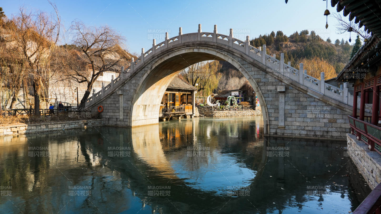 北京古北水镇石桥映水 古韵悠然-摄影图