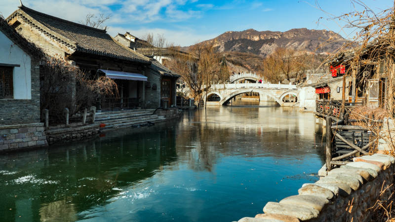 北京古北水镇古桥流水人家-摄影图
