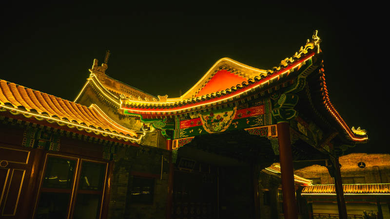 夜色中的古建筑-摄影图