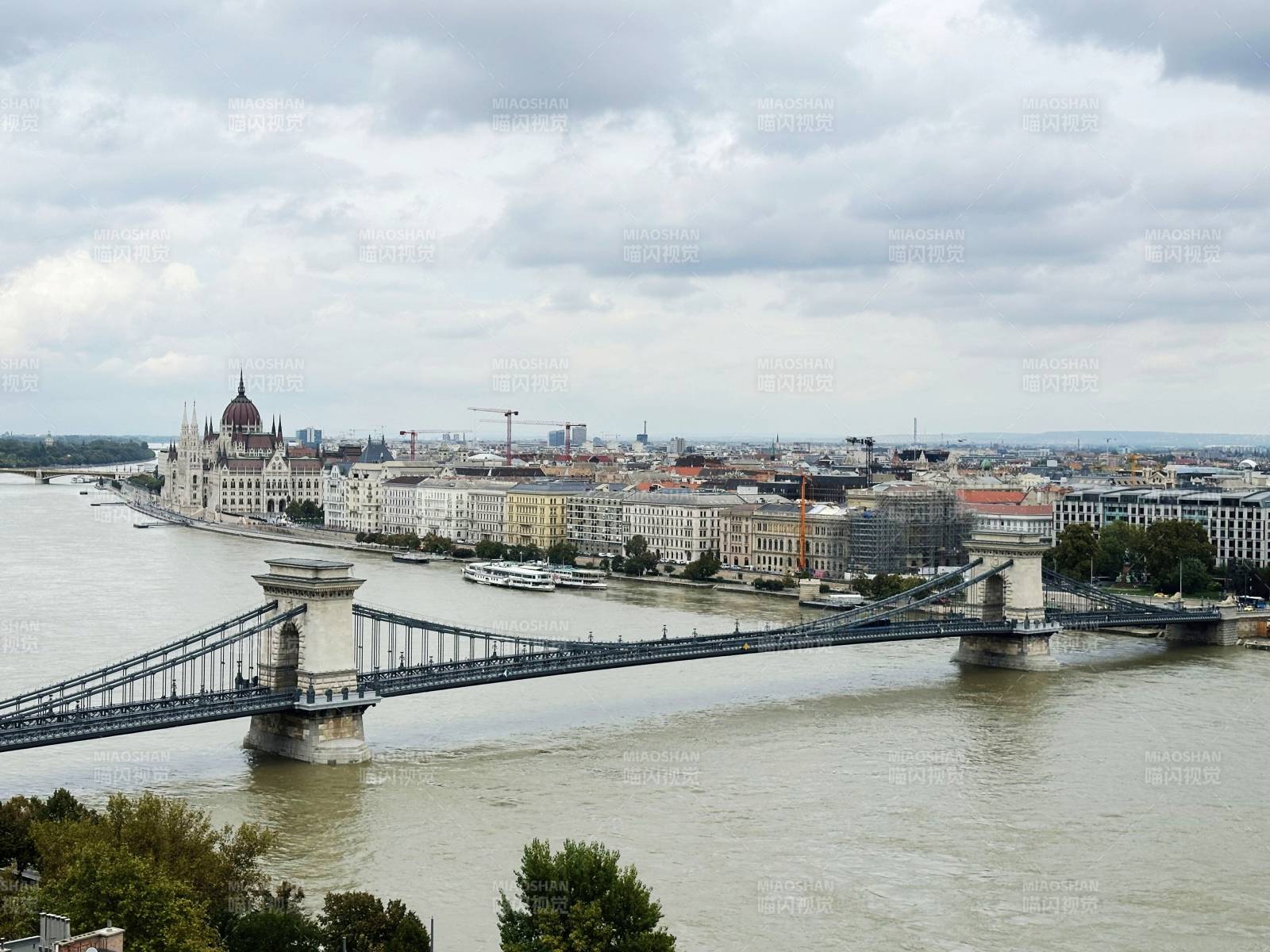 匈牙利布達(dá)佩斯鏈橋風(fēng)光-攝影圖