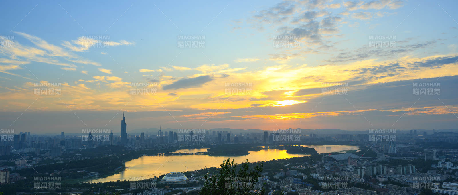 城市日落美景-攝影圖