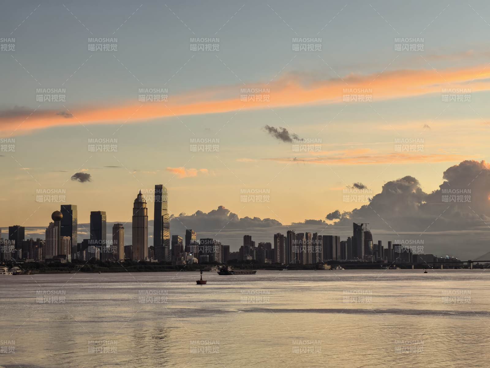 長江城市天際線日落-攝影圖