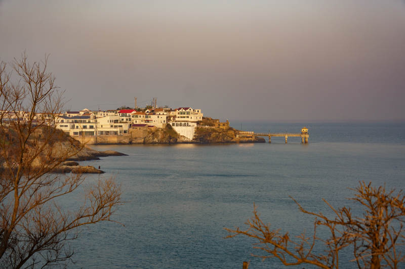 海滨小镇晨曦-摄影图