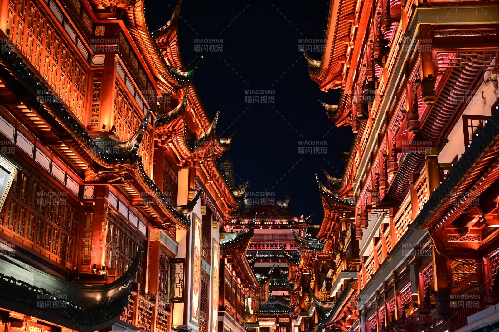 夜幕下的豫园灯火-摄影图