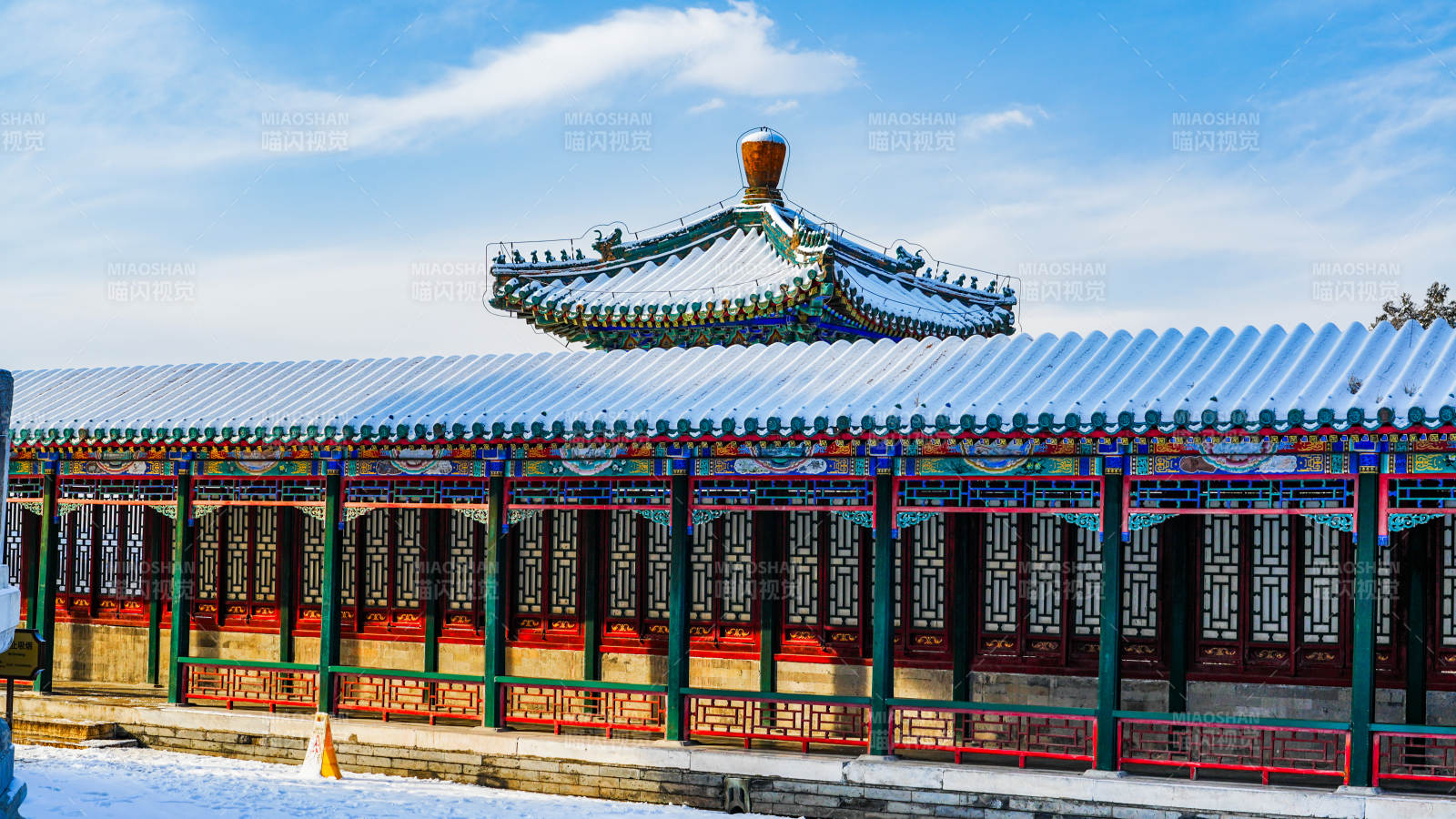 頤和園佛香閣雪后古建筑美景-攝影圖