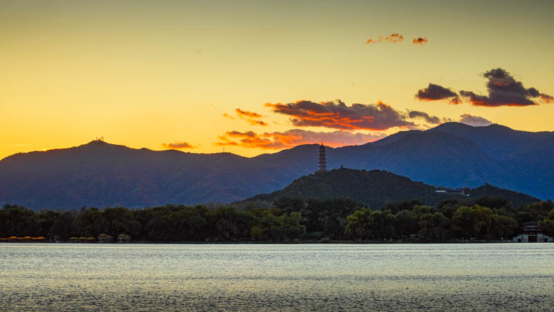 湖光山色夕阳美-摄影图