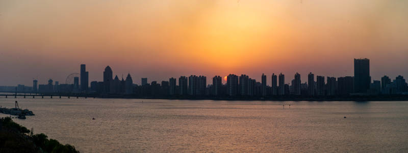 城市日落剪影-攝影圖