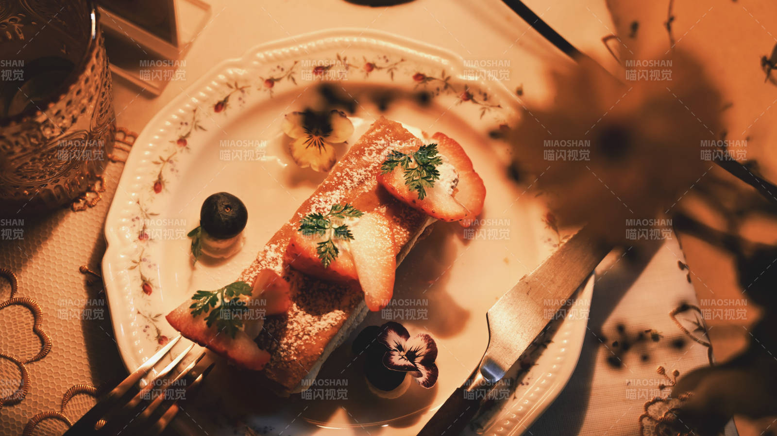 精致甜點擺盤-攝影圖