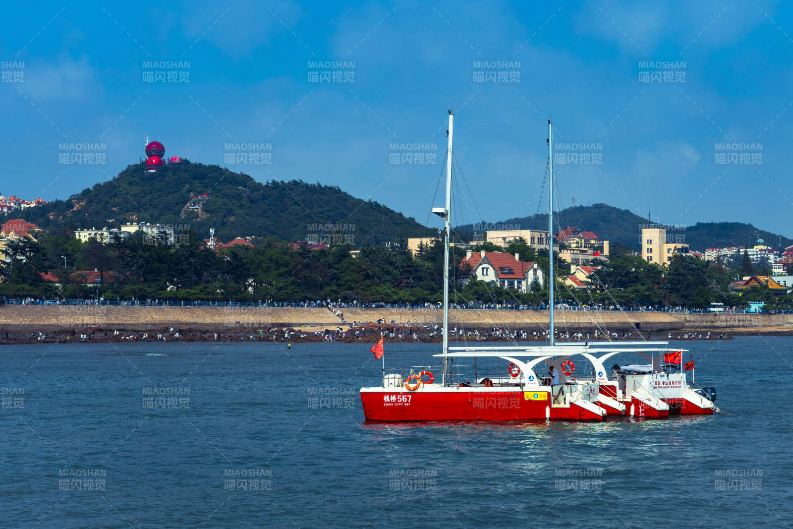 紅船碧海映山城-攝影圖