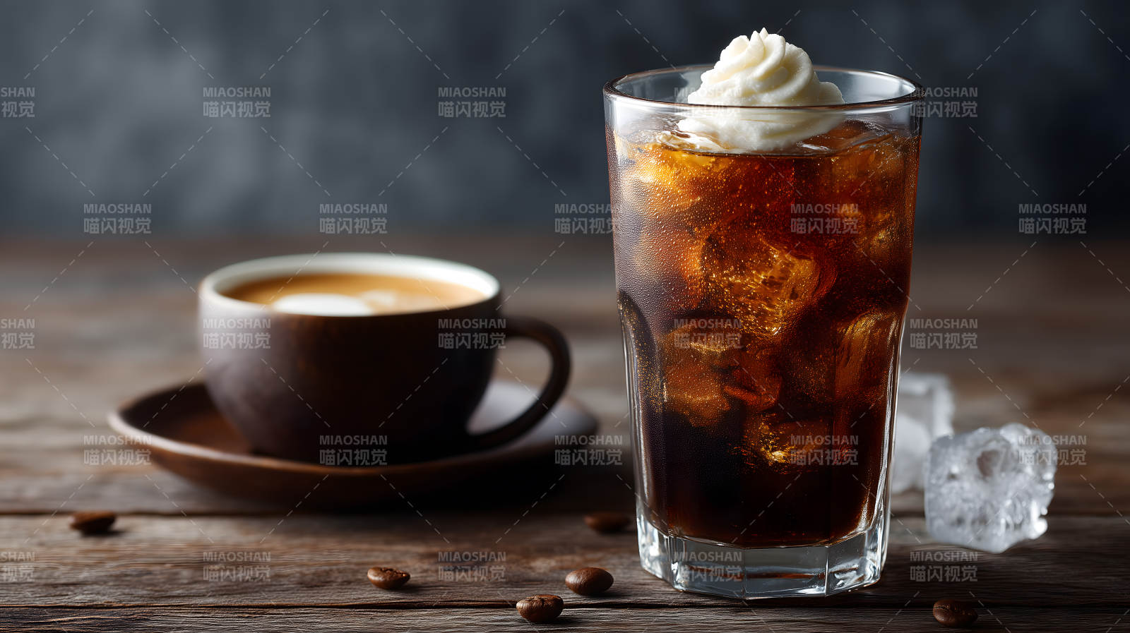 冷饮咖啡一杯冰咖啡图片