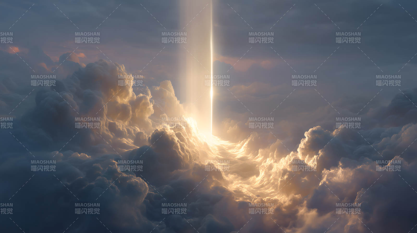 云层中的光柱图片