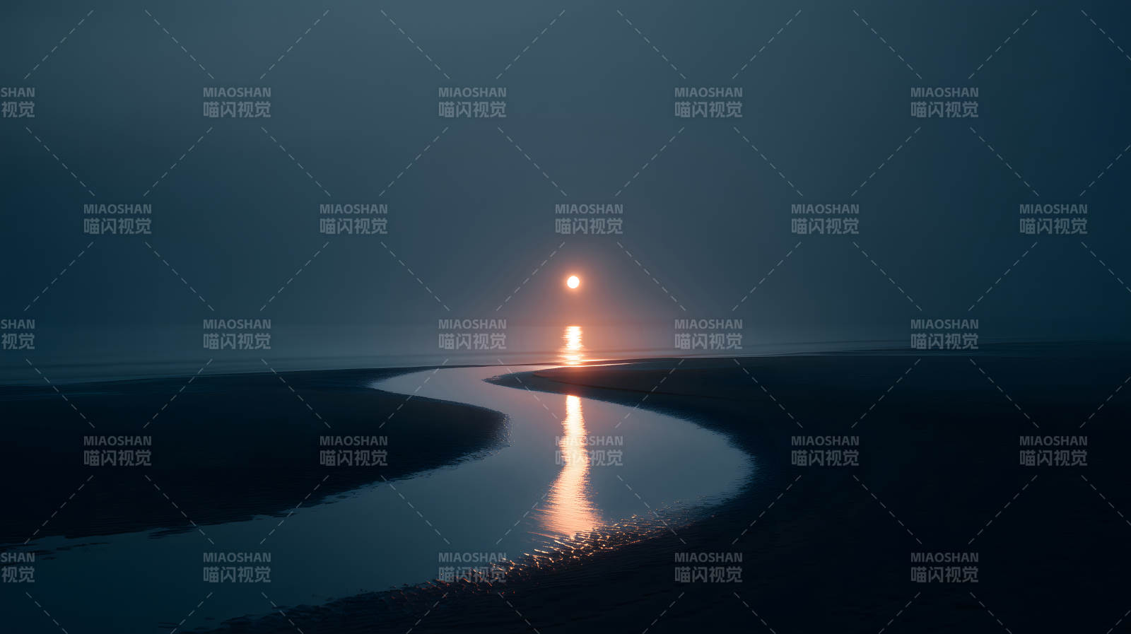 夕阳映照蜿蜒水流图片