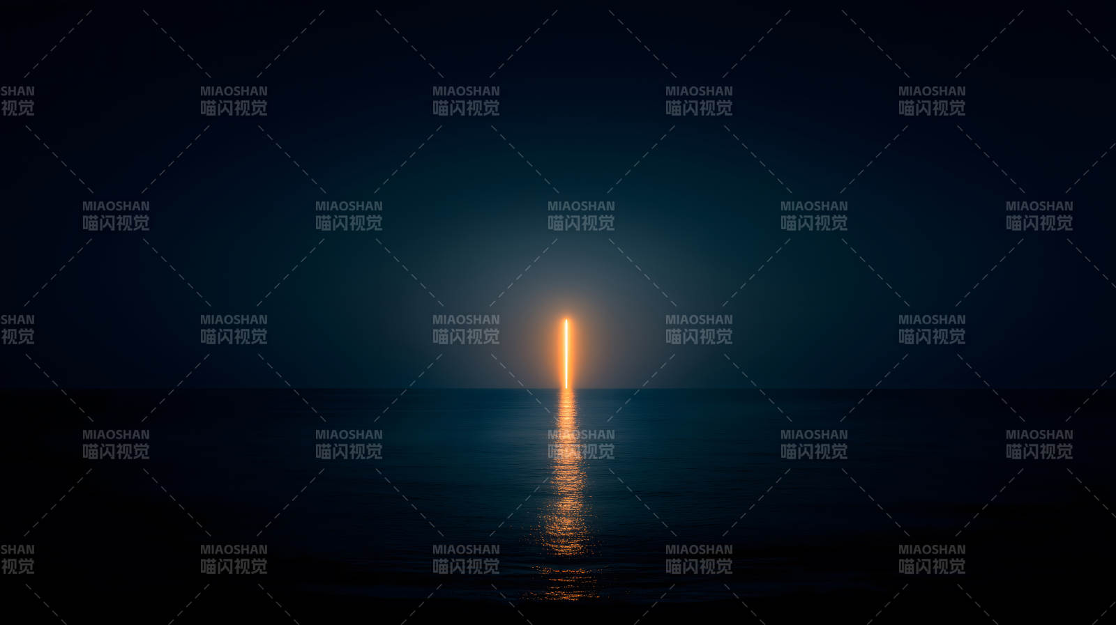 夜幕下的光柱图片