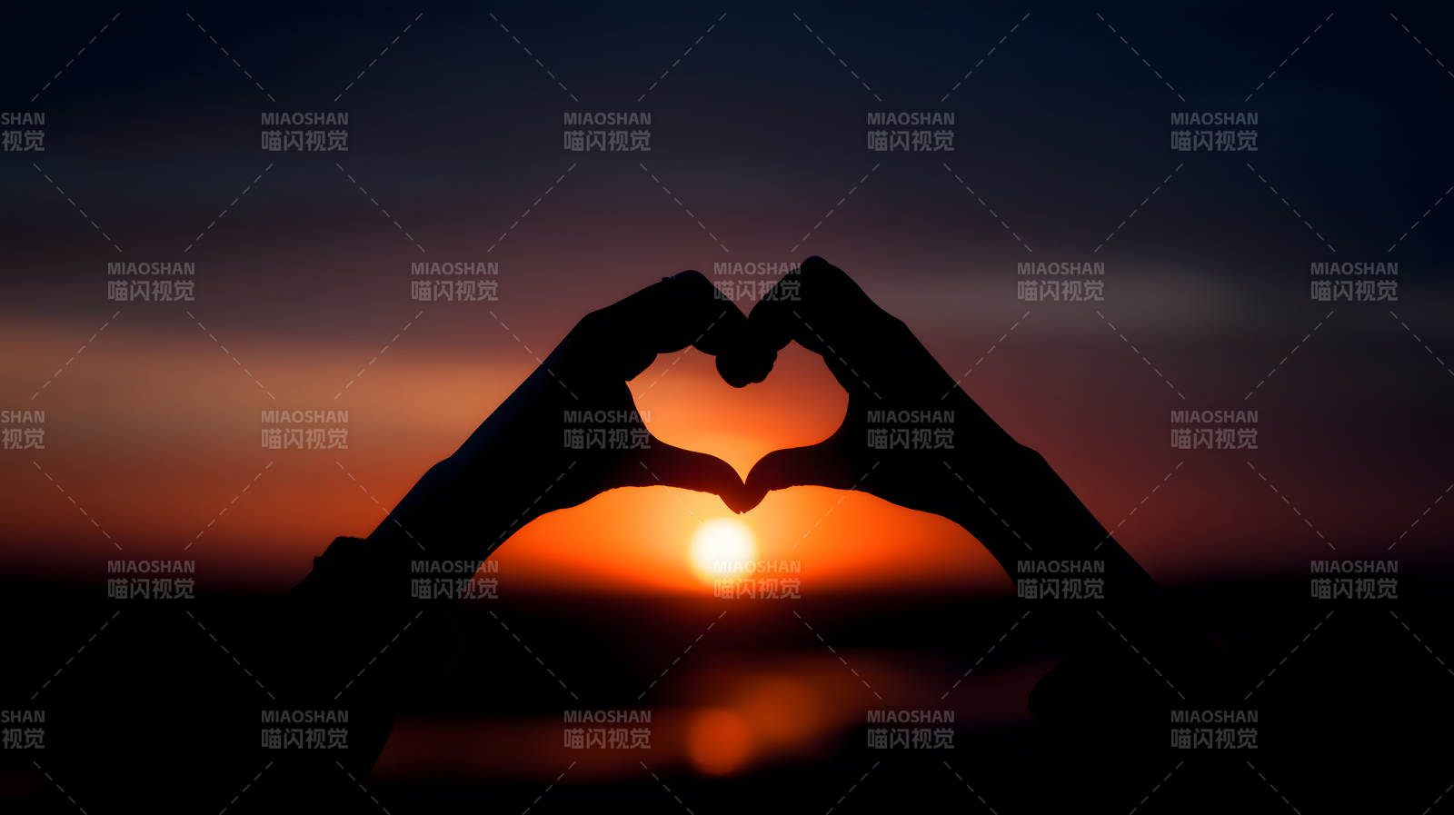 手势夕阳爱意浓-图片