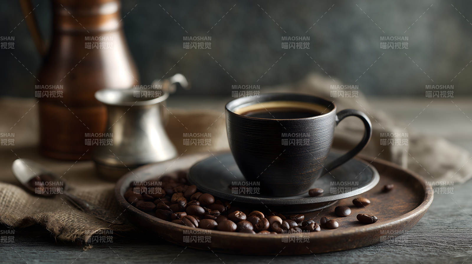 咖啡与豆子的静物摄影图片