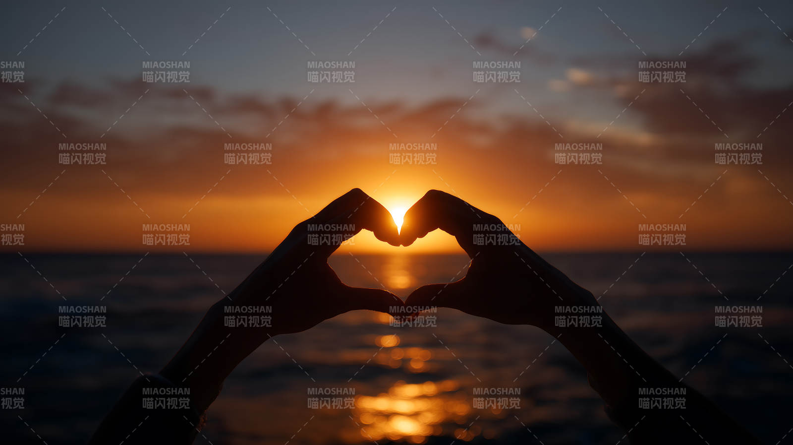 夕阳爱心剪影-图片