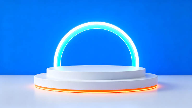 简洁的白色展台搭配光环-图片