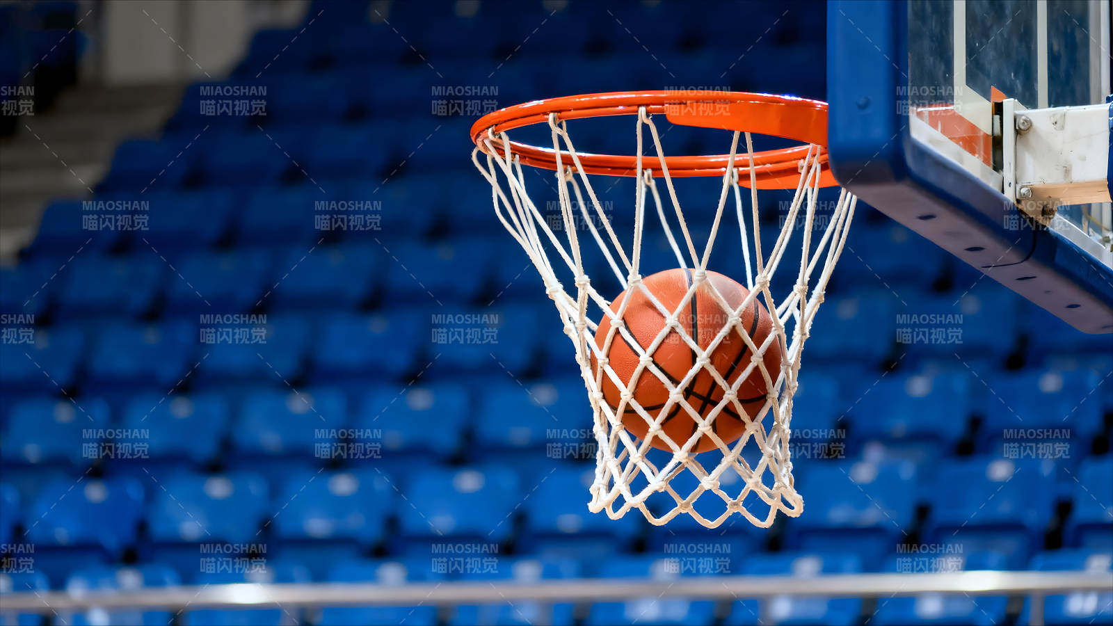 篮球入网瞬间赛场精彩瞬间图片