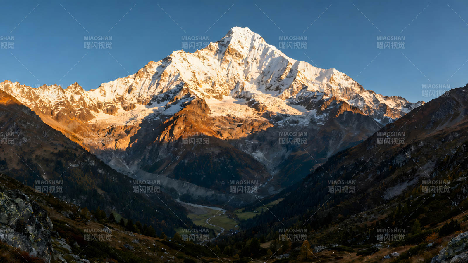 雪山耸立峡谷风光壮丽景色图片