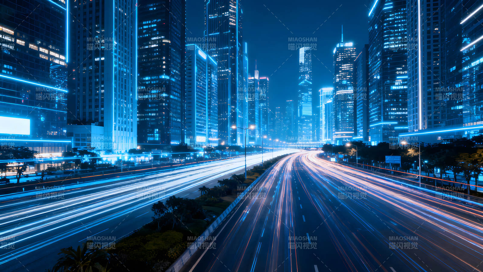 城市夜景高速车流蓝光图片