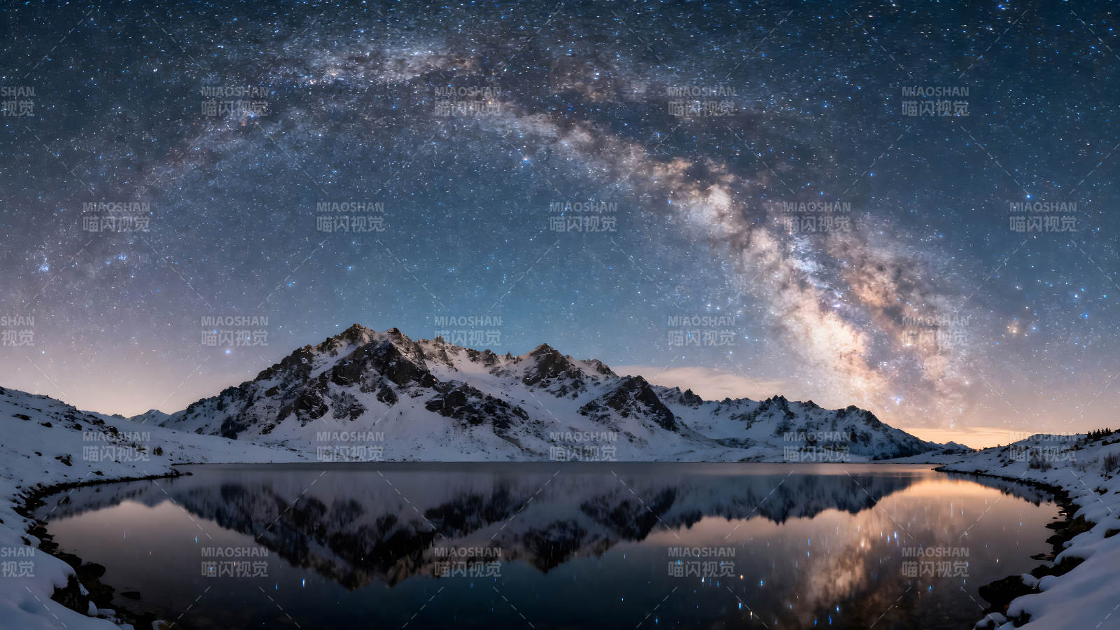 星空下的雪山湖泊美丽壮观图片