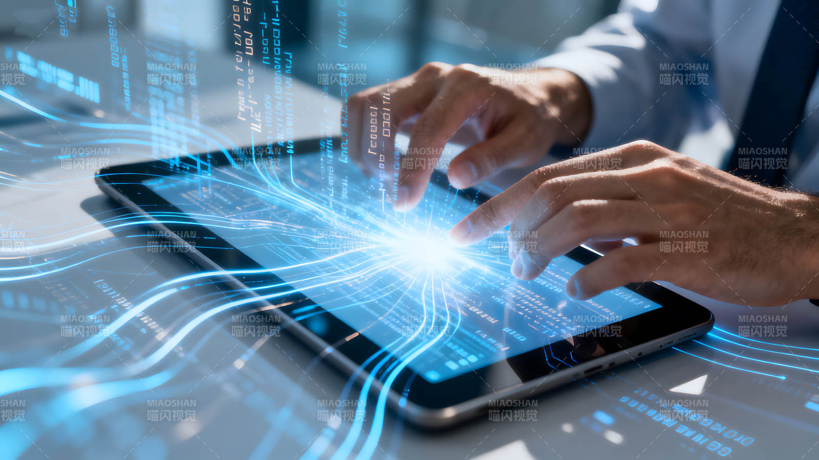 科技感十足的平板電腦互動圖片