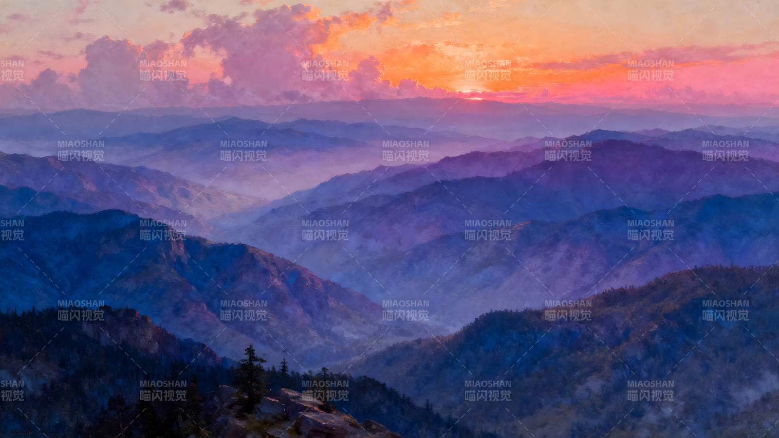 山巒夕照下的壯麗景色圖片