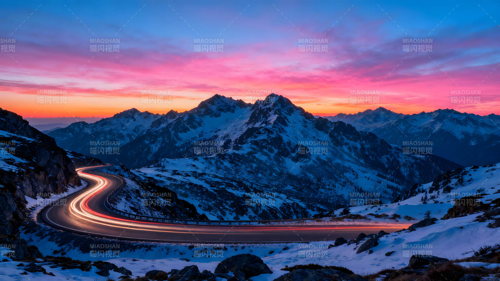 雪山公路晚霞美景-圖片