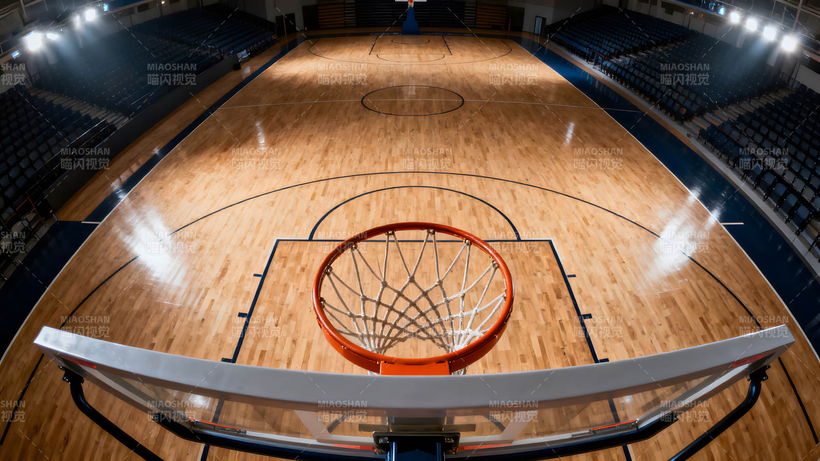 篮球场馆俯瞰视角场地光影氛围图片