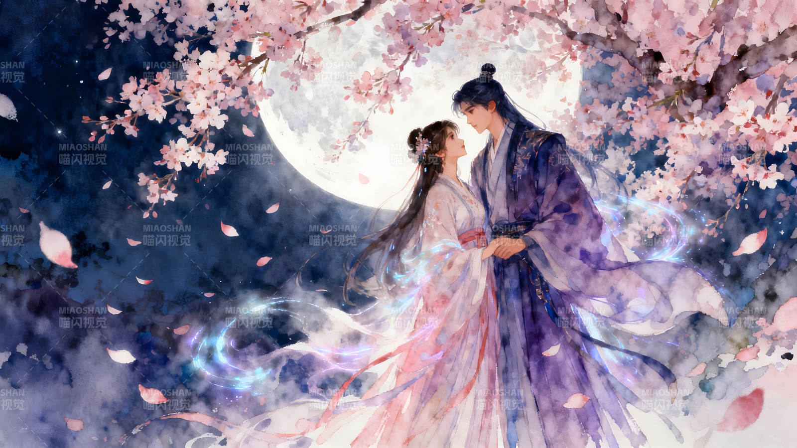 月下情侶相依偎櫻花爛漫唯美浪漫-圖片
