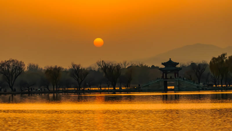 夕陽映湖亭-攝影圖