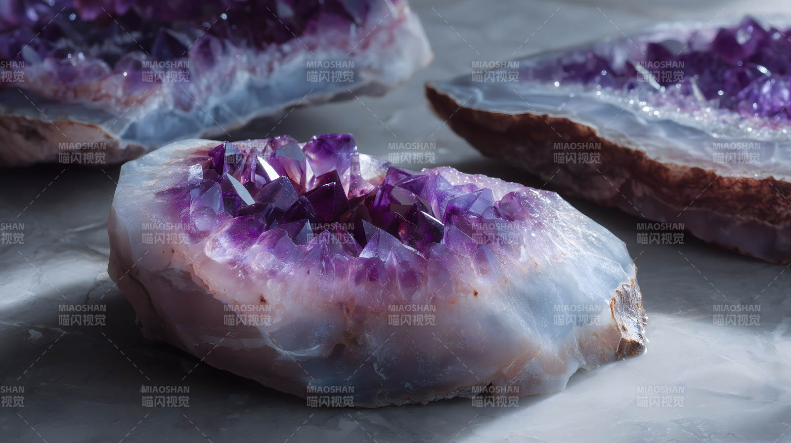 紫水晶簇細節特寫-圖片
