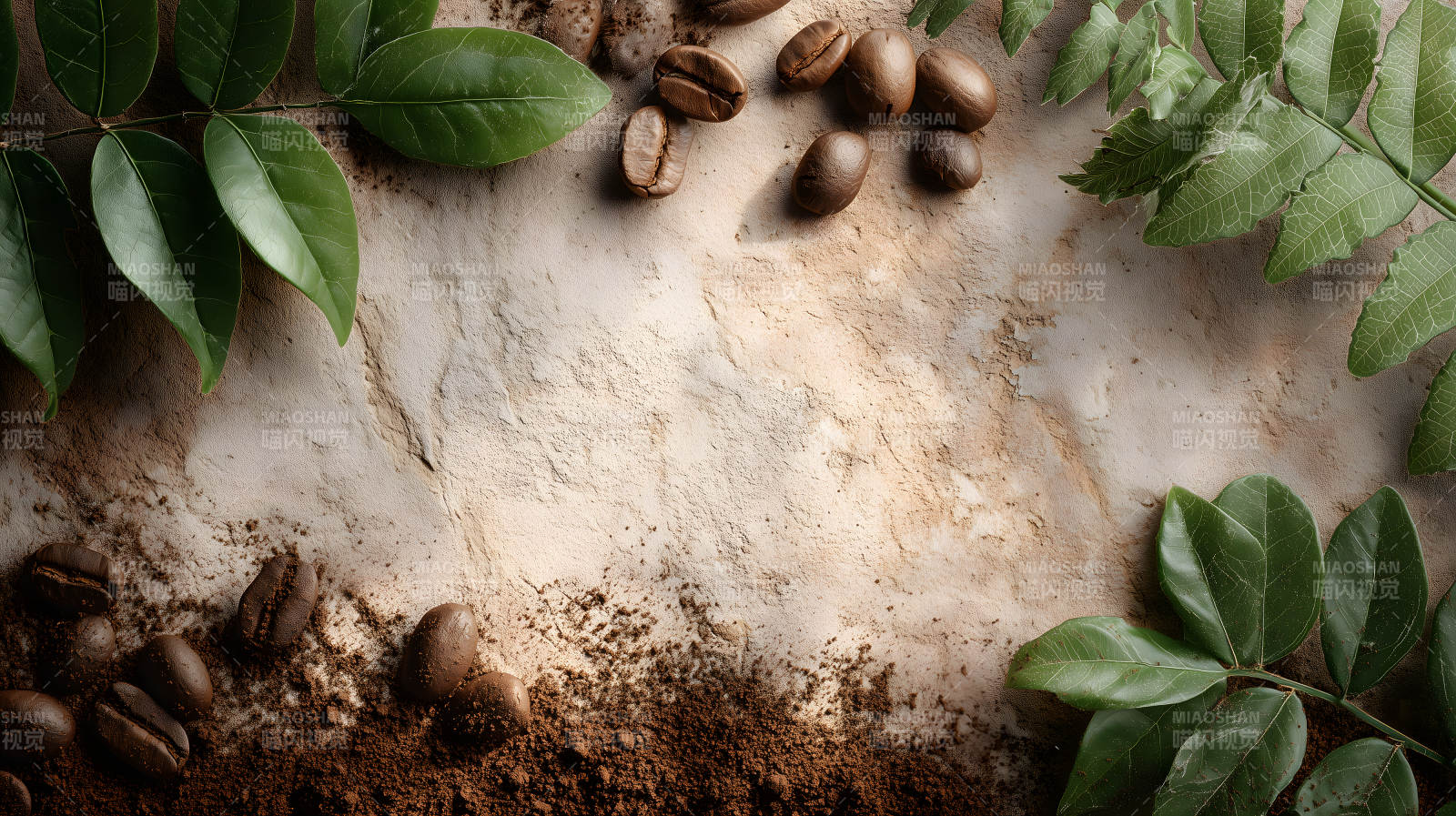 咖啡豆与绿叶的背景-图片