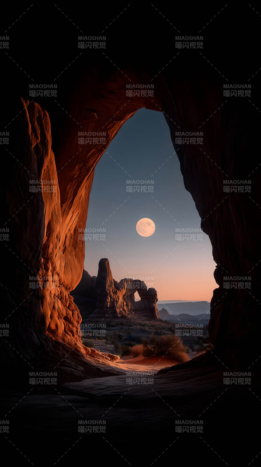 月亮峡谷拱门夜景-图片
