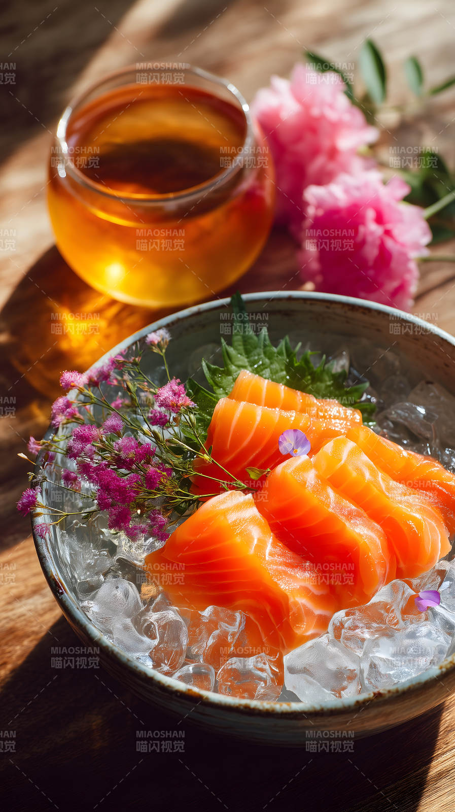 鲜美鲑鱼刺身-图片