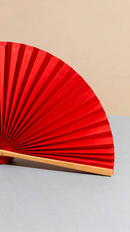 红扇子打开状态摄影作品-图片