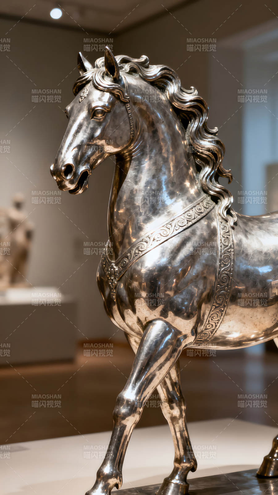 银马雕塑展览博物馆内精美艺术品-图片