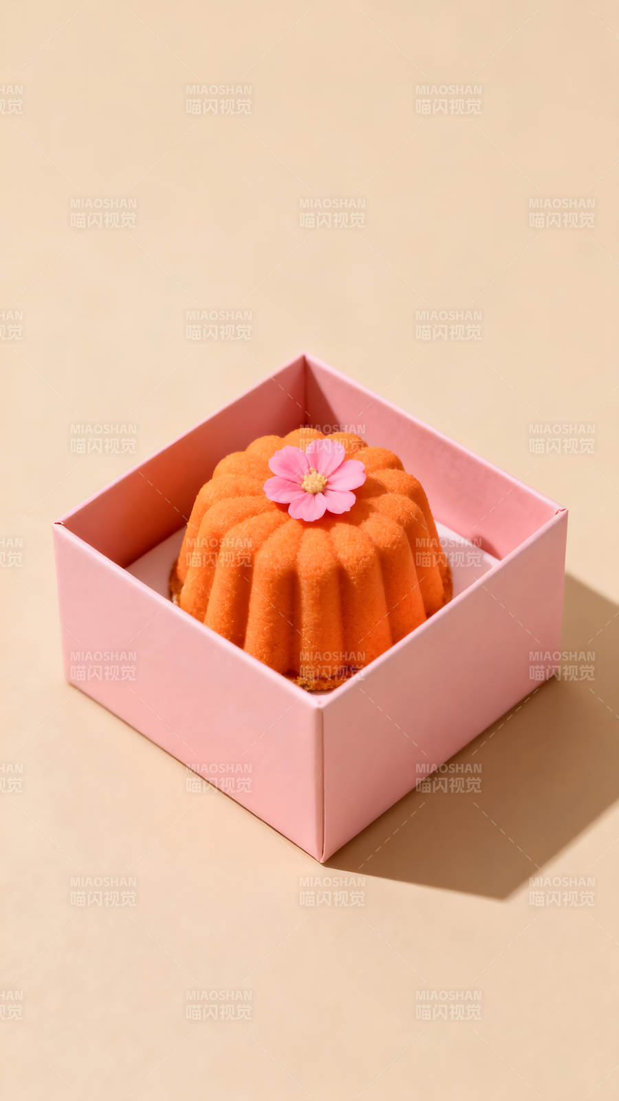 精致蛋糕礼盒粉色花朵点缀-图片