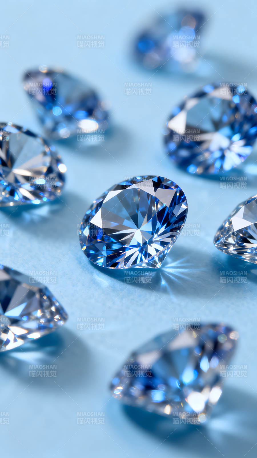 闪耀蓝宝石晶莹剔透梦幻光影-图片