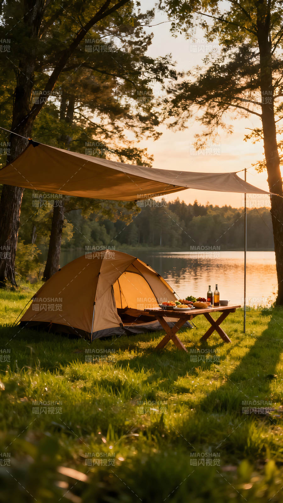 湖畔露營的溫馨場景-圖片