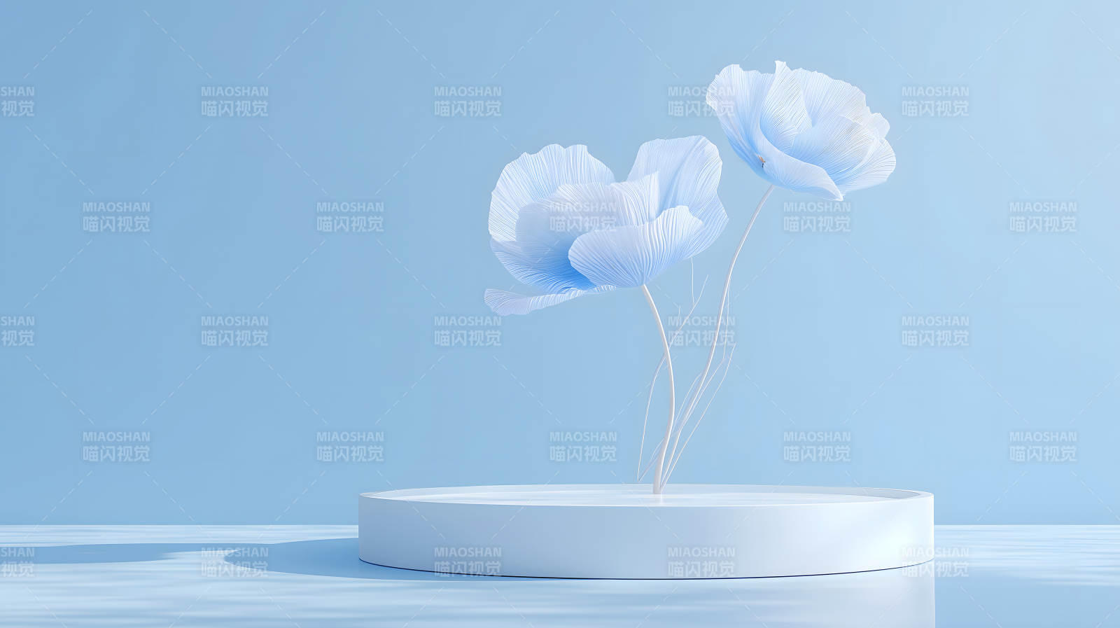 蓝色的花朵与底座静谧唯美-图片