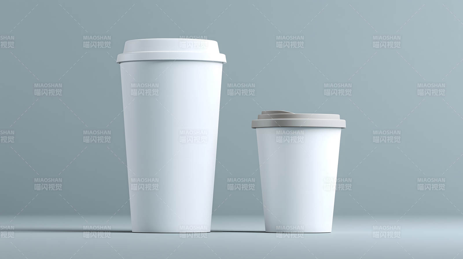 兩個白色咖啡杯置于灰色背景-圖片