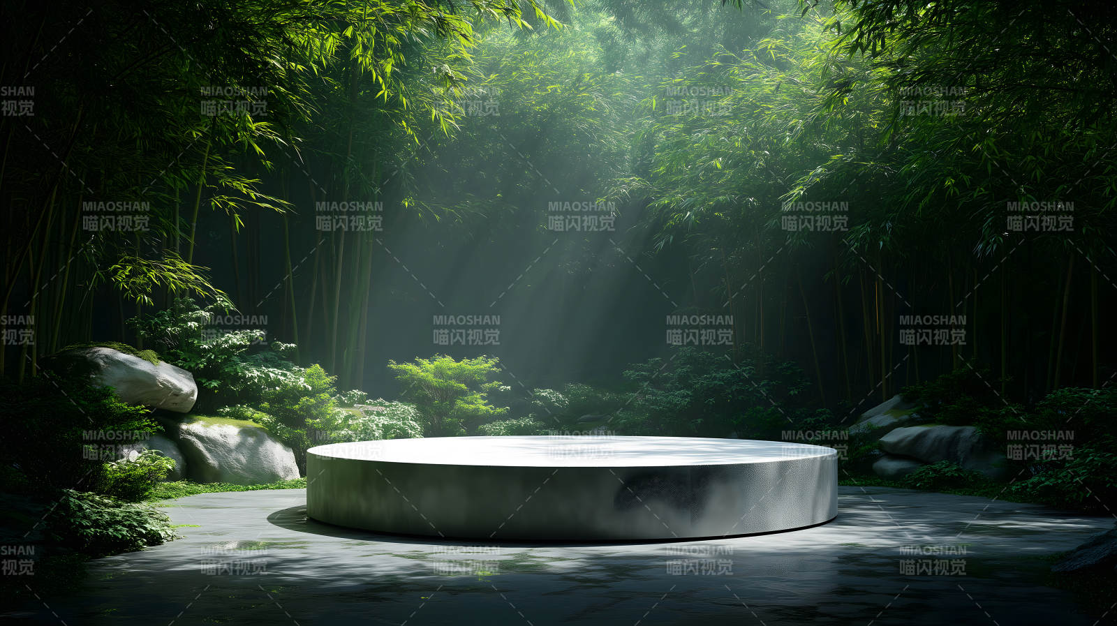 竹林中的圓形展示臺-圖片