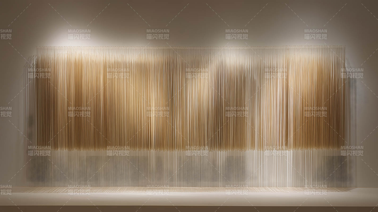 抽象艺术装置竖向线条组合-图片