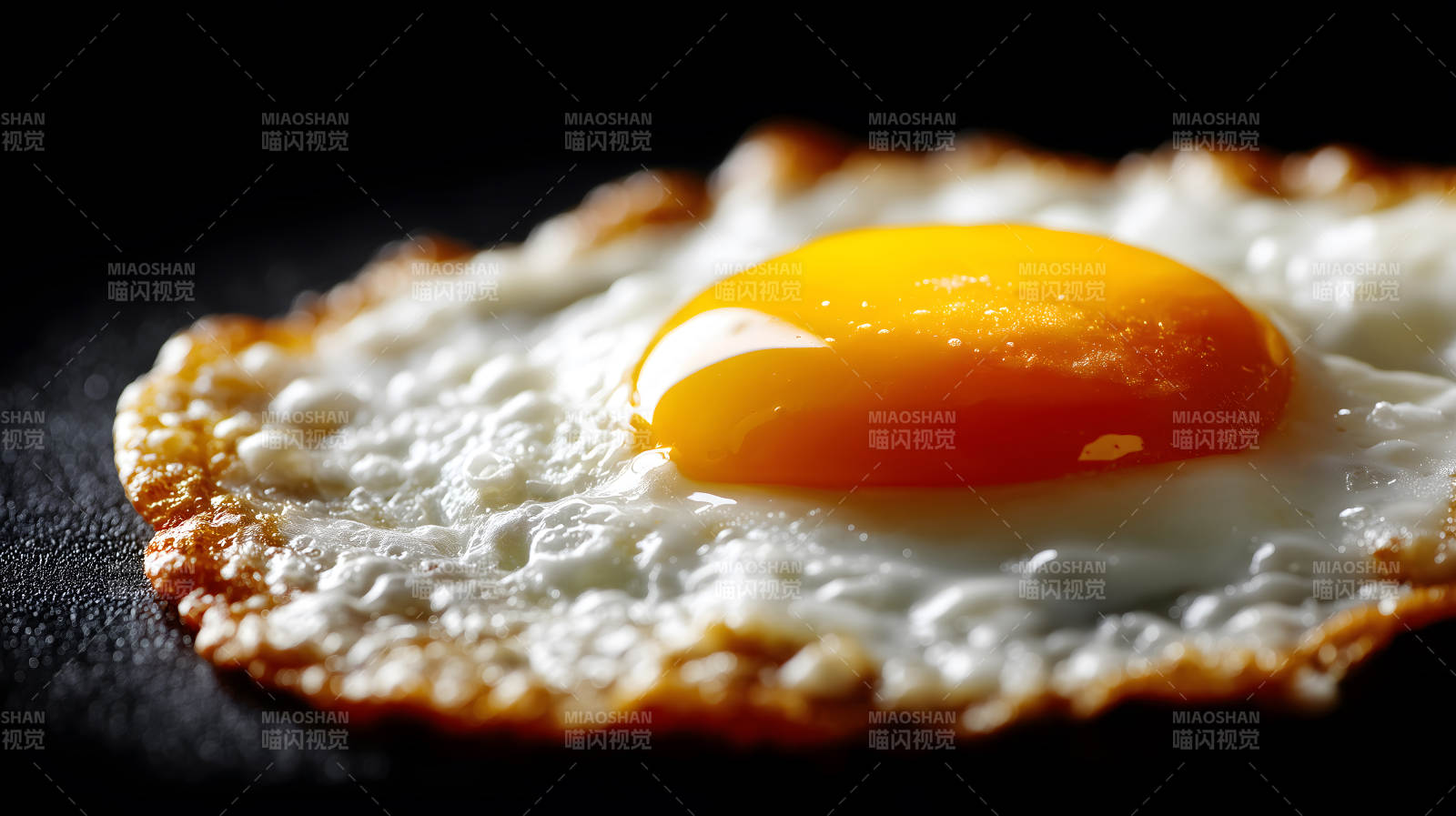 鮮嫩太陽蛋特寫美食圖片