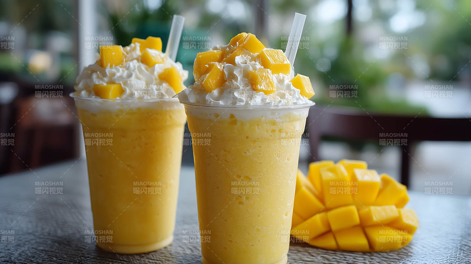 芒果冰沙配奶油-圖片